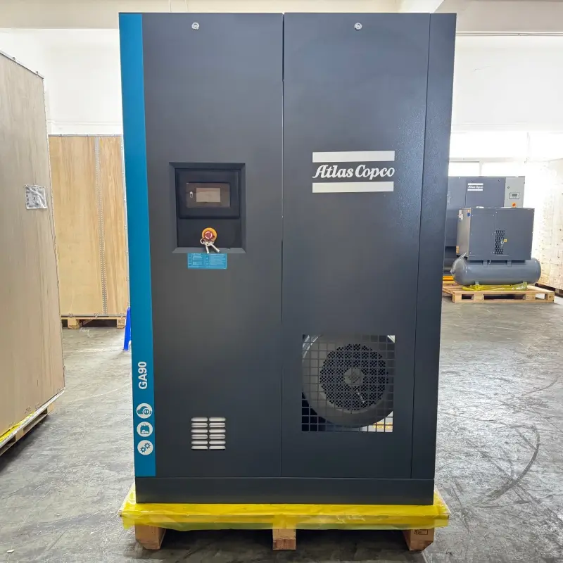 Atlas Copco GA90 90 kW 125 HP rotační šroubový kompresor se vstřikováním oleje, originální