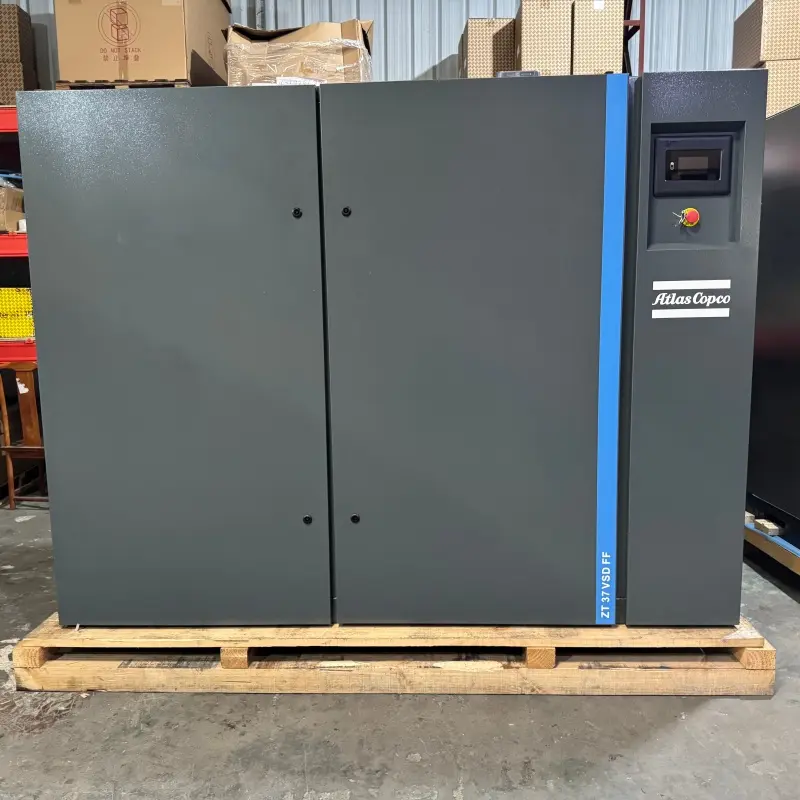 Bezolejový šroubový kompresor Atlas Copco ZT 37 VSD FF 37KW 50HP Sušička třídy 0 Originální